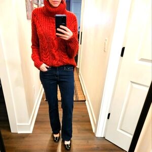 Levis Slight Curve Classic Boot Cut Jeans - Size 6